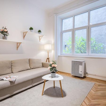 Bpr Toffee Design Home With A/C Budapest Exterior foto