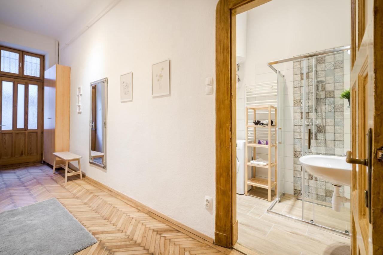 Bpr Toffee Design Home With A/C Budapest Exterior foto